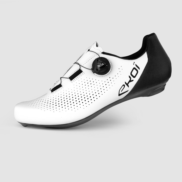 Chaussure Road S4 Black and white