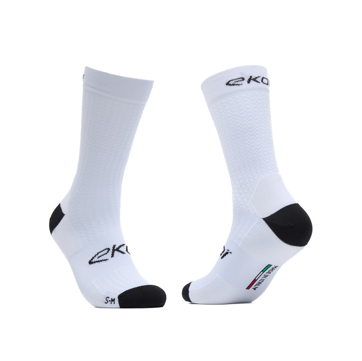 calcetines-ciclismo-ekoi-perf-18-cm-blancos.jpg