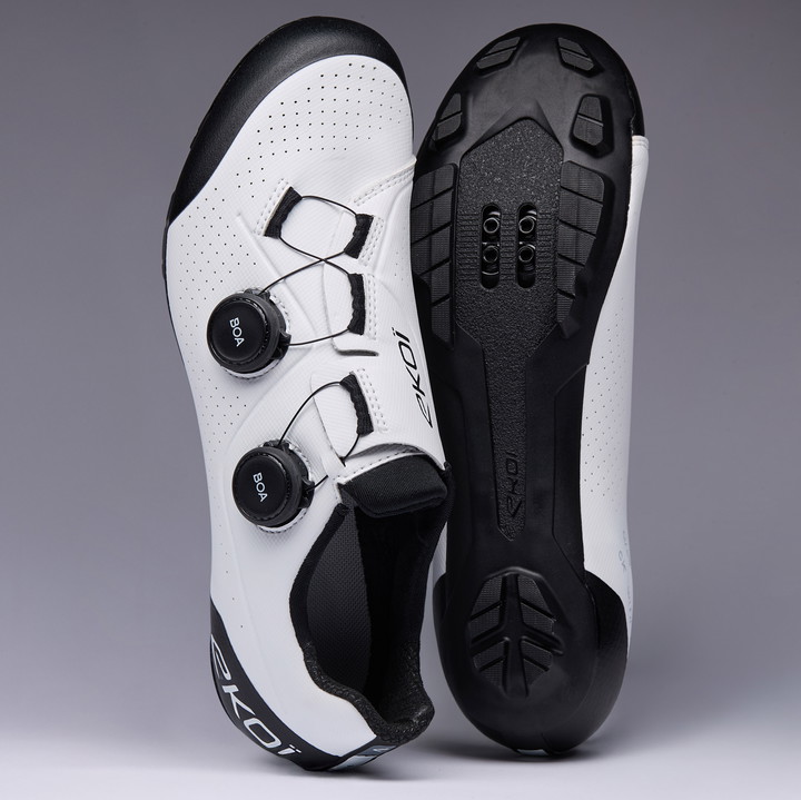 Chaussure  XC R4 Blanche&Noire