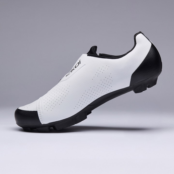 Chaussure  XC R4 Blanche&Noire