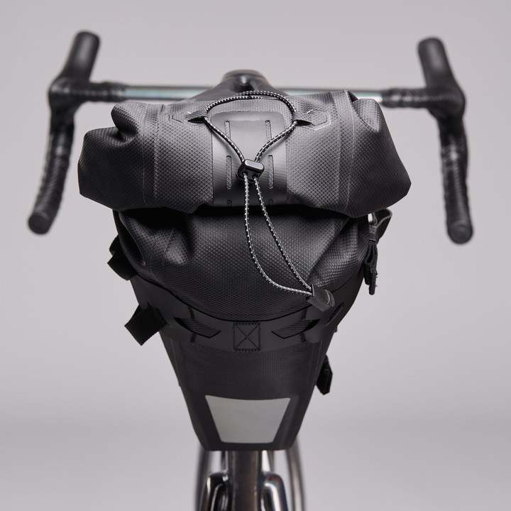 SACOCHE SELLE GRAVEL BIKE PACKING EXPLORER EKOI NOIR 