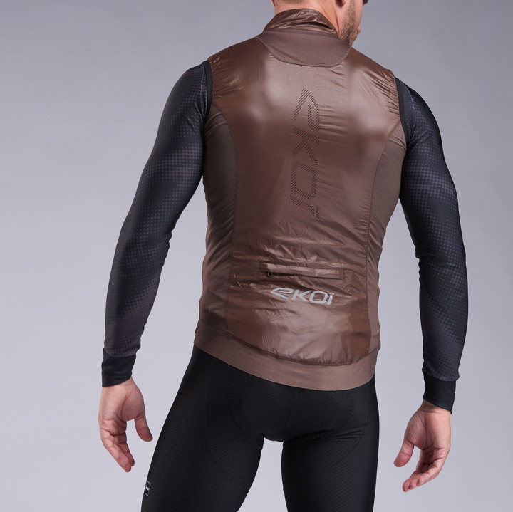 VEST EKOI PERF WINDPROOF LIGHT LASER CHOCOLATE