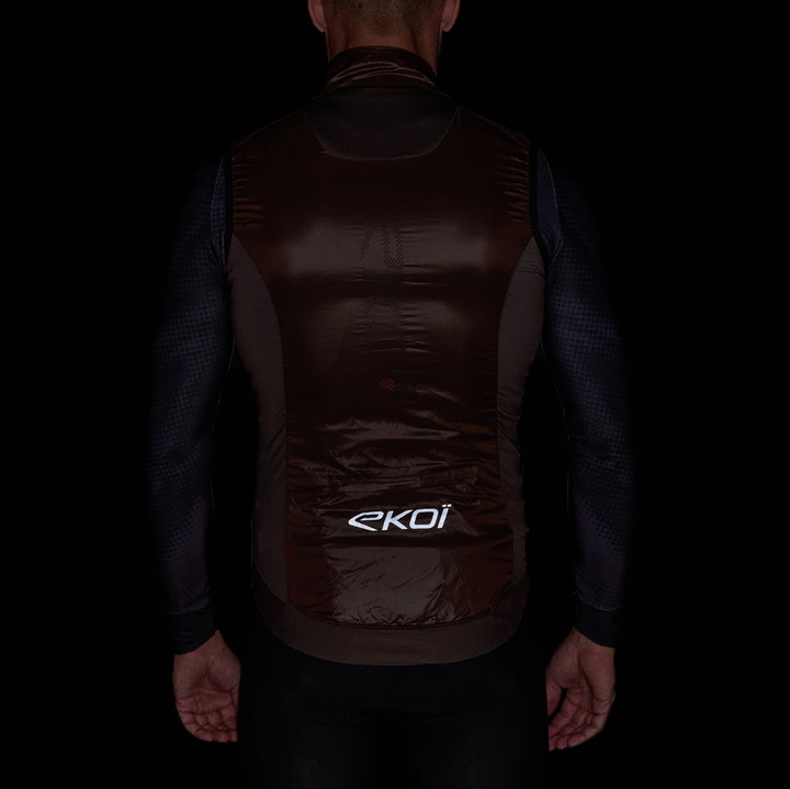 VEST EKOI PERF WINDPROOF LIGHT LASER CHOCOLATE
