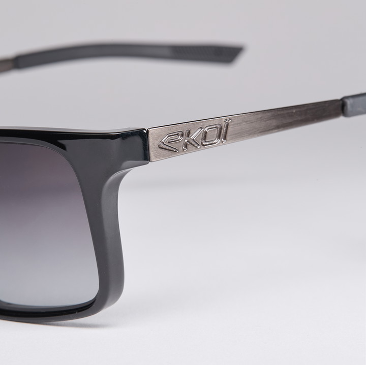 lunettes EKOI CARRES noir brillant noir dEgradE