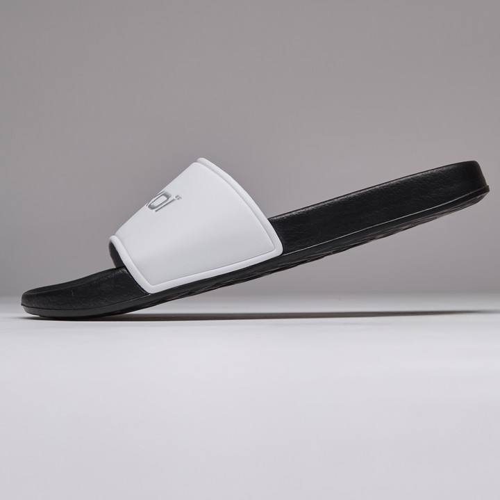 FLIP FLOP - BLACK & WHITE