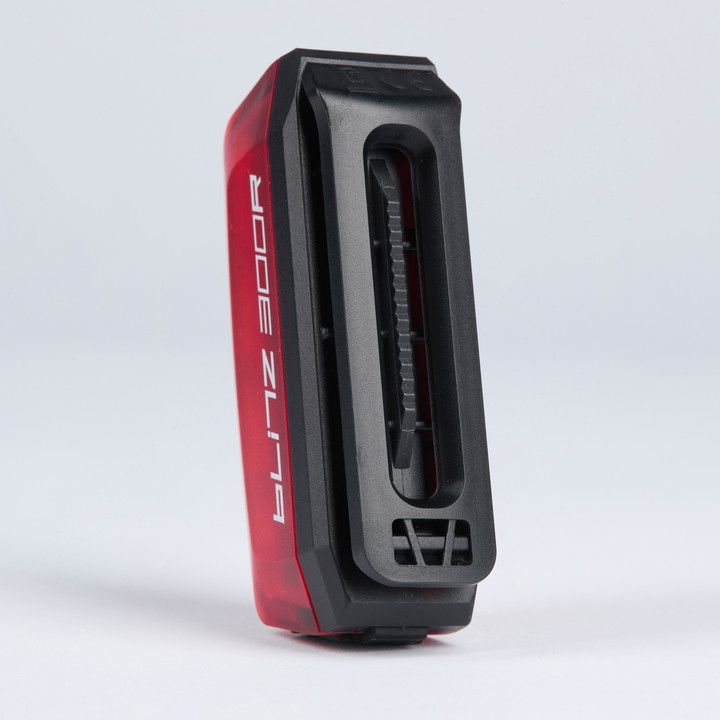 FEU ARRIERE  POWERFUL 300 LUMENS