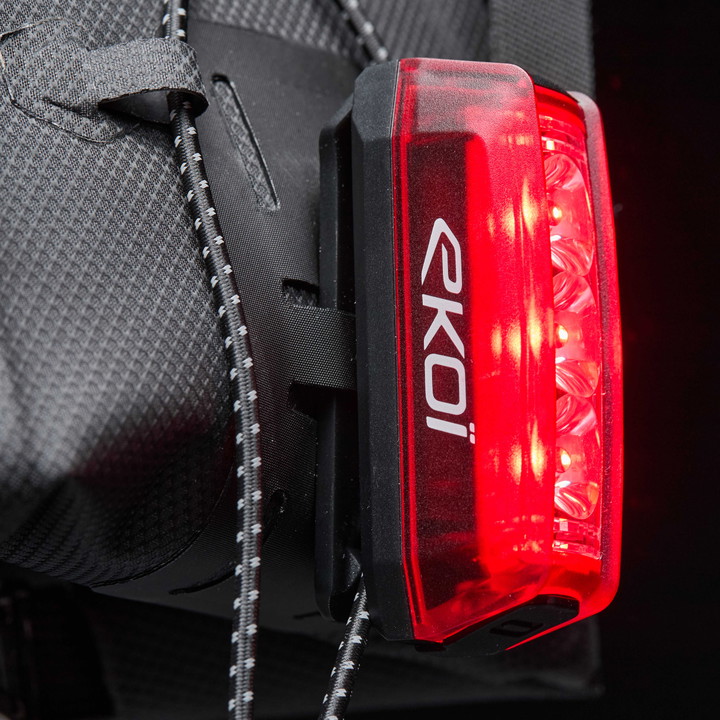 FEU ARRIERE  300 LUMENS