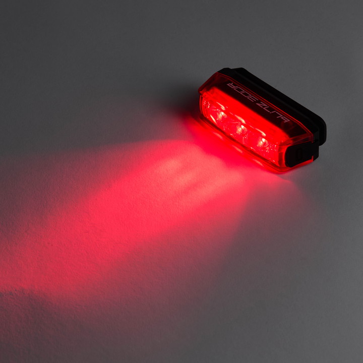 FEU ARRIERE  POWERFUL 300 LUMENS