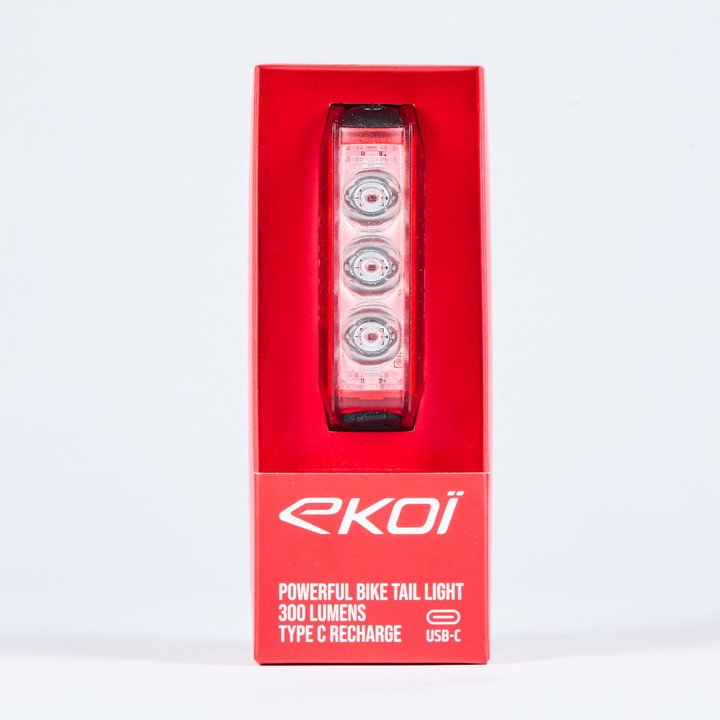 FEU ARRIERE  300 LUMENS