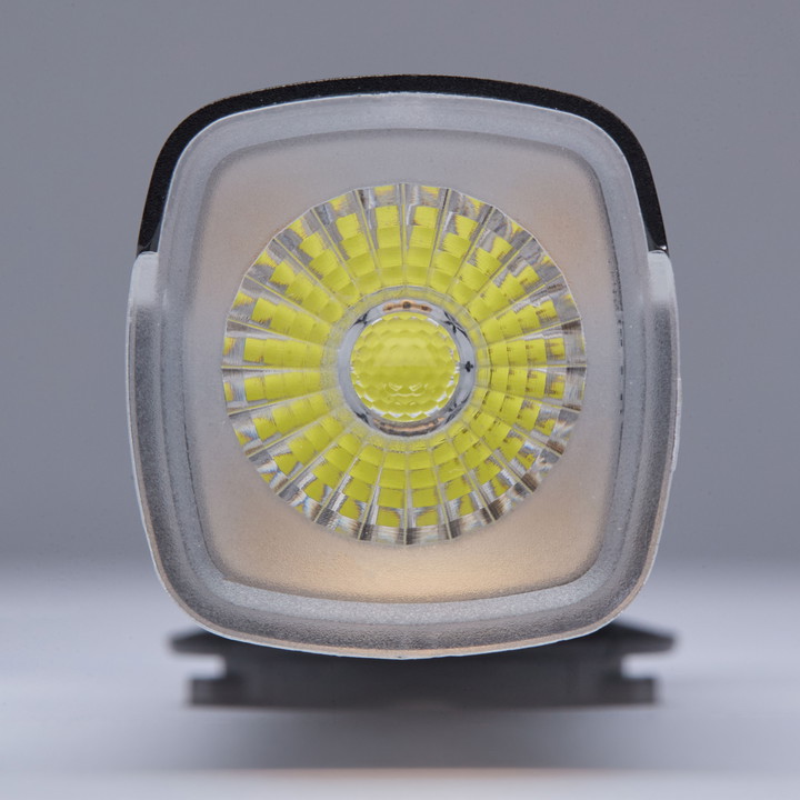 FEU AVANT POWERFUL BIKE LIGHT 1000 LUMENS