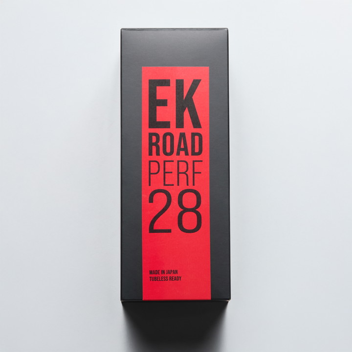 PNEU EKOI ROAD PERFORMANCE 28 TLR BLACK