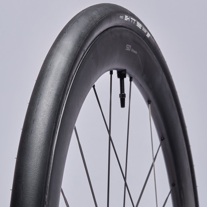 PNEU EKOI TT PERFORMANCE 32 TLR