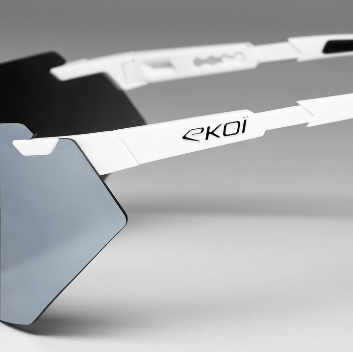 AEROLITE white black + full revo platinum mirror cat 3