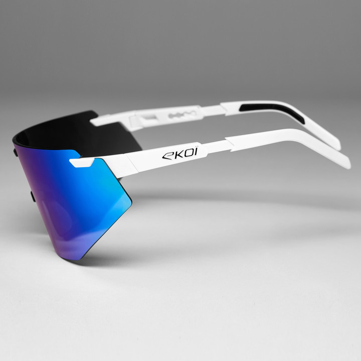 AEROLITE white black + full revo blue cat 3
