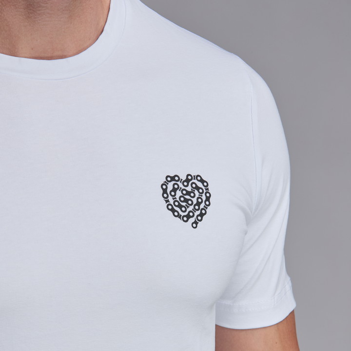 T-SHIRT LIFESTYLE EKOI HEART CHAIN  VIT/SVART