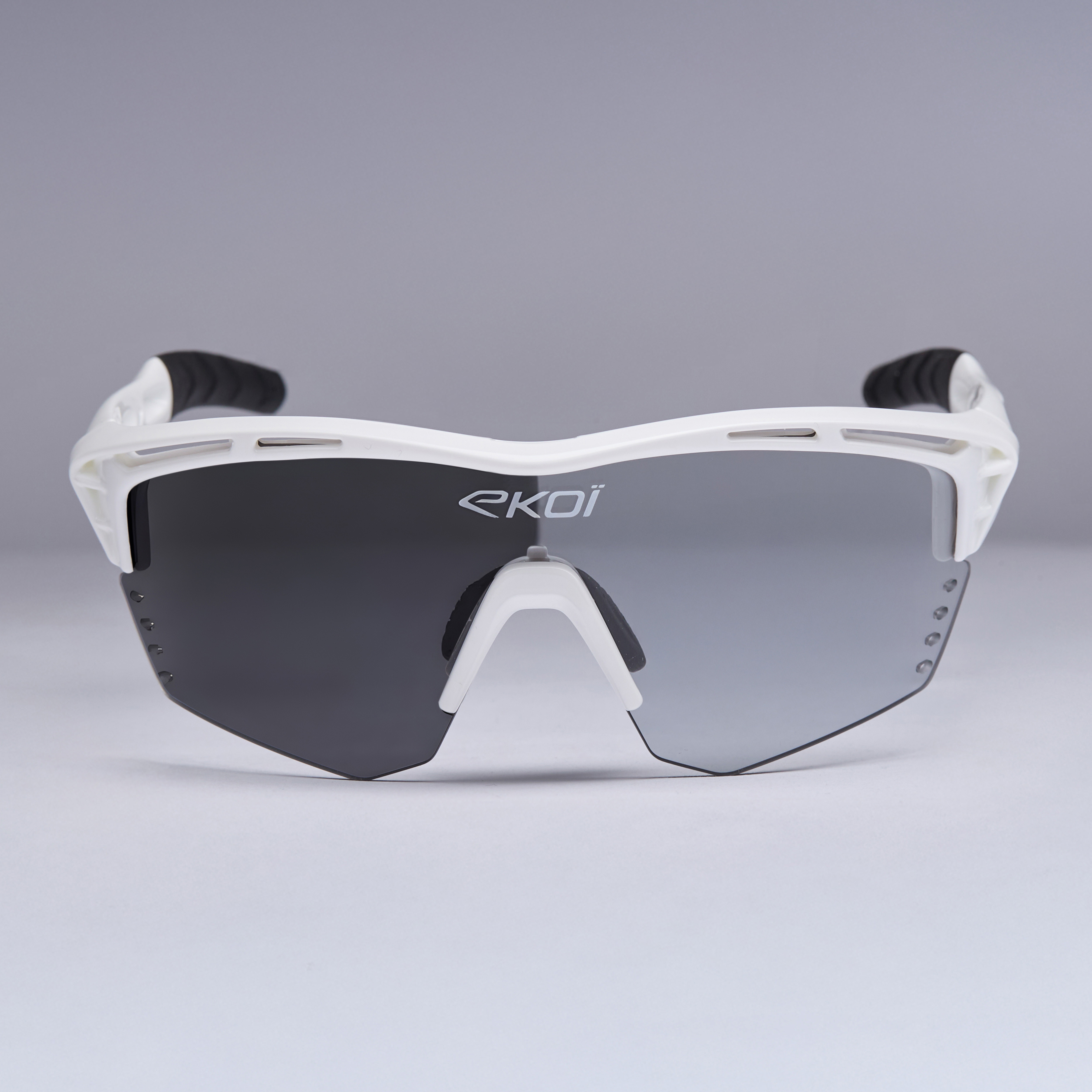 gafas-ekoi-persoevo4-s26-blancas-ph-cat1-3.jpg
