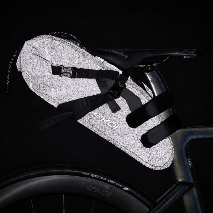 Sacoche selle EKOI Racing GRAVEL BIKEPACKING EXPLORER Noir 14L REFLECTIVE