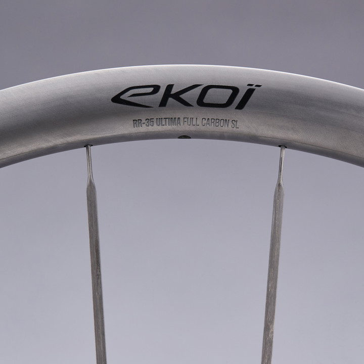 Paire de Roues EKOI RR-35 ULTIMA Full Carbone Super Light