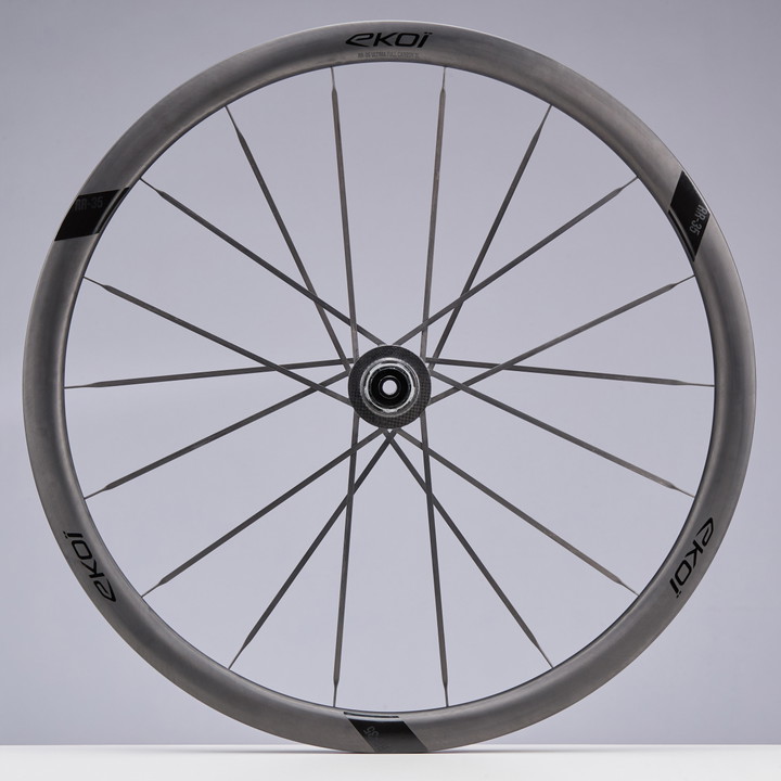Paire de Roues EKOI RR-35 ULTIMA Full Carbone Super Light